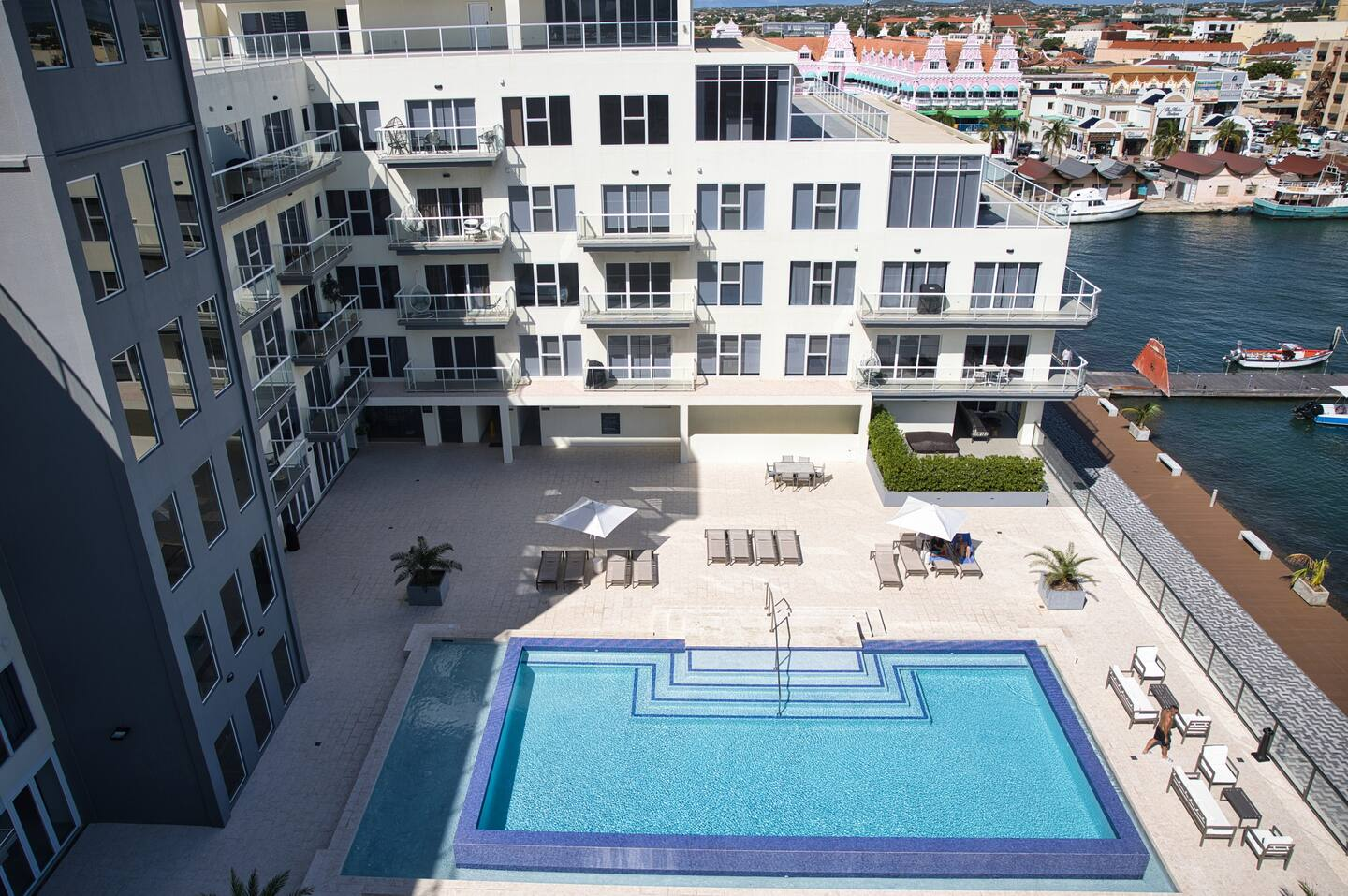 34bfa382-1052-4465-9b0d-ec98fc39146b